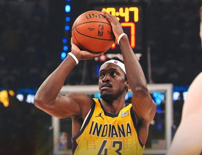 步行者首发：内姆布哈德、内史密斯、弗菲、西亚卡姆、胡夫